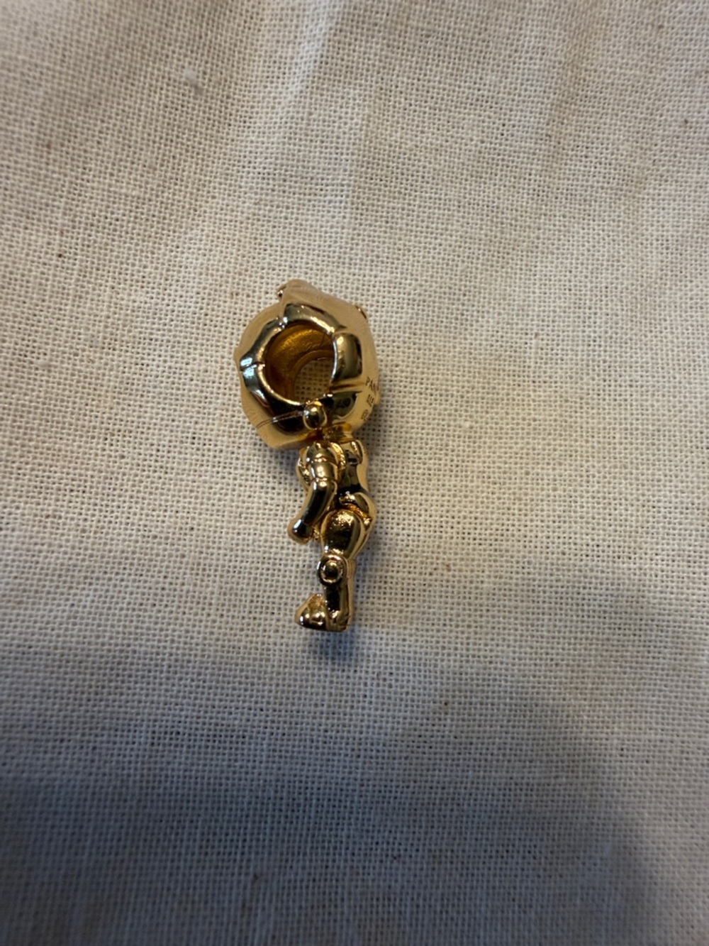 Pandora Star Wars C3-PO Charm - Picture 2 of 5